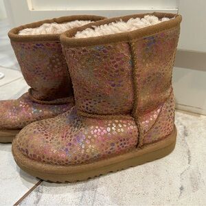 UGG Colorful DOTTED Boots with Faux Fur Lining